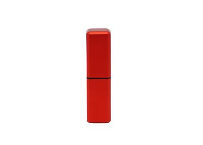Chine Aluminium cosmétique de luxe de couleur rouge en vrac de conteneurs de baume à lèvres d'emballage à vendre