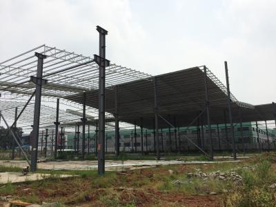China Hot Dip Galvanized Long Span Steel Structure Workshop With Efficient Production Flow And Layout for sale