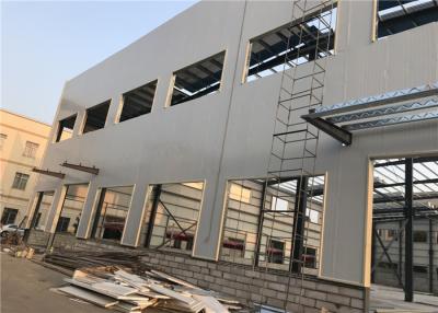 China Oficinas do metal do painel de sanduíche grandes e garagens, construções de loja da casa pré-fabricada à venda