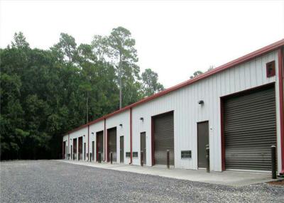 China coloree los edificios de acero fáciles del garaje de la hoja de acero en venta