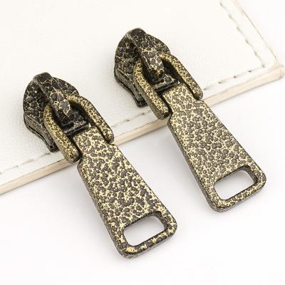 China Antique Brass Metal Zipper Puller for Bags Zipper Pulls No.5 Bag Making Accessories for sale