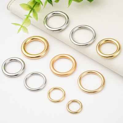 中国 All Size Bikini Rings O Metal Bra Ring for Swimwear Custom Gold O Ring Multi-function 販売のため