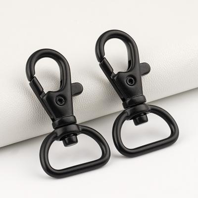 China Black Finish Metal Clips Buckle Hook Lobster Clasp Strap for Bag 17mm Size and Durable for sale