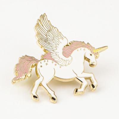 Chine Cute Unicorn Pin for Clothing Bags Custom Hard Enamel Metal Lapel Pin by Professional à vendre