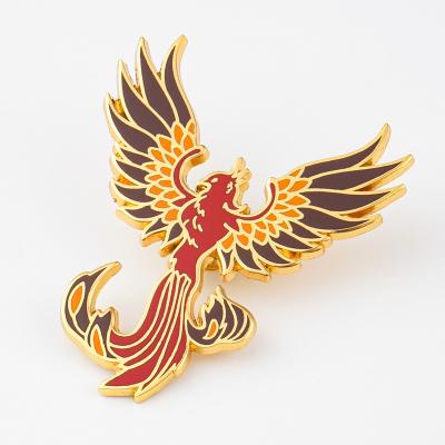 China Customized Logo Metal Enamel Pins for Women Clothes of Phoenix Brooch Lapel Pin Badge à venda