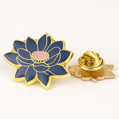 China 2-7MM Thickness Custom Lapel Pin Flower Soft Enamel Pin for Eco-Friendly Backpack for sale