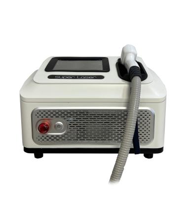 China Esthetician 810nm Skin Lightening Laser Machine Diode Laser Machine For Hair Removal for sale