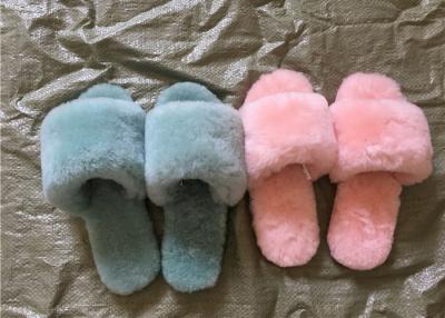 China Open Toe Durable Women Soft Fuzzy Slippers Breathable With Australia Sheepskin for sale