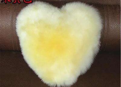 China Real Merino Sheepskin Lambswool Seat Cushion 40 X40cm With Dyed Color OEM for sale