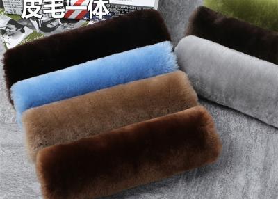 China Dyed 24 Colors 100% Sheepskin Seat Belt Cover Warm Keeping With Universal Size for sale