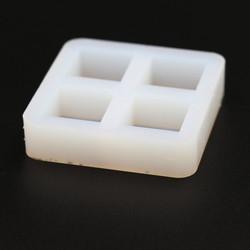 China Odorless Silicone Square Ice Cube Tray Block Mold 60x60x15mm Multipurpose for sale