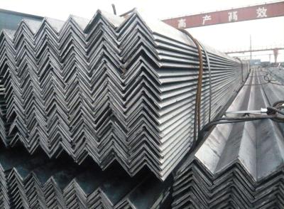 China Profile de ángulo de acero inoxidable laminado en caliente 8K HL 2D de flexión para uso industrial en venta