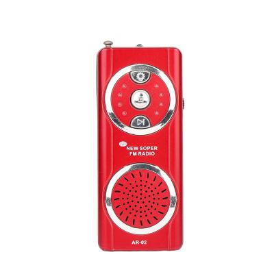 Chine Mini radio de haut-parleur de fm de poche d'options multi de couleur construite dans la radio de fm de haut-parleur à vendre
