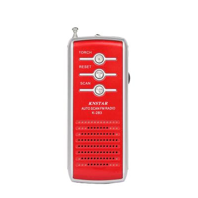 Chine Haut-parleur extérieur Mini Speaker FM de radio portative de la couleur 22mm avec construit dans la radio de FM à vendre