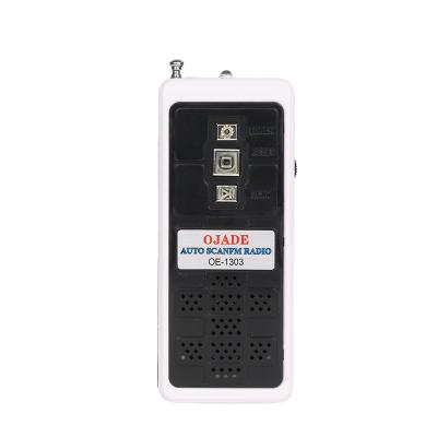 China Black Small Portable Radio With Earphones 3V Auto Scan Mini Flashlight for sale