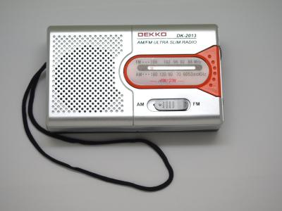 China Two AA Batteries Power Portable AM FM Radio With 3.5mm Headphone Jack for sale