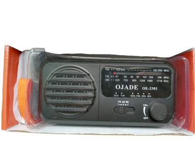 China OE-2301 preto, rádio de manivela solar de emergência com entrada auxiliar à venda