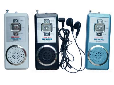 China Mini Flashlight Portable FM Speaker Radio Dry Battery Power Auto Scan Band for sale