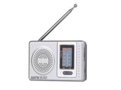 中国 Mini AM FM Radio Two Aa Batteries Power Pocket AM FM Radio Built - In Antenna 販売のため