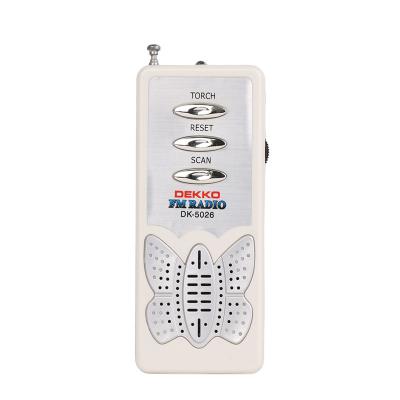 China Portable FM Frequency Range 88-108 MHz FM Speaker Radio Powered By 2*AA Dry Battery for sale