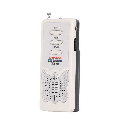 China Portable Lightweight OEM FM Auto Scan Radio 88-108MHz Dry Battery Power for sale