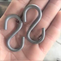 China Sustainable Metal S Shape Hook Hanger Customized Polish for sale