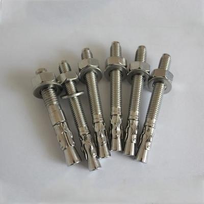 China Silvery Zinc Finish Bolt And Nuts For Connecting Vehicle Body And Chassis for sale