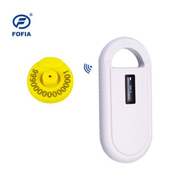 China 24/7 OLED White Animal Microchip Scanner With Built-In Buzzer Rfid Reader Handheld à venda