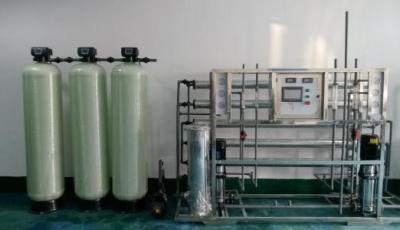 Chine Conception adaptée aux besoins du client par système Ultrapure commercial de purification d'eau de puits profond d'UPVC à vendre