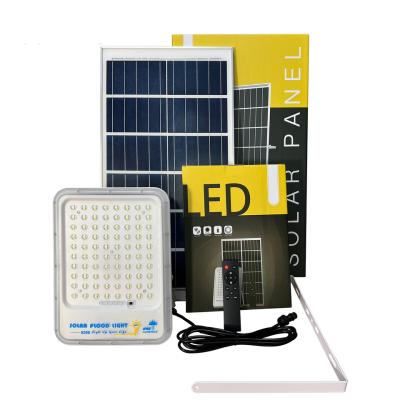 China Aluminum Alloy Solar Flood Lights 6-8 Hours Charging Time -20℃~60℃ Working Temperature for sale