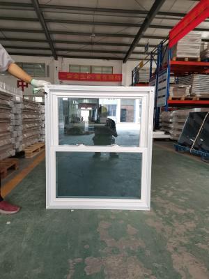 Chine Conception de gril avec écran anti-insectes fenêtre double suspendue en PVC blanc à vendre