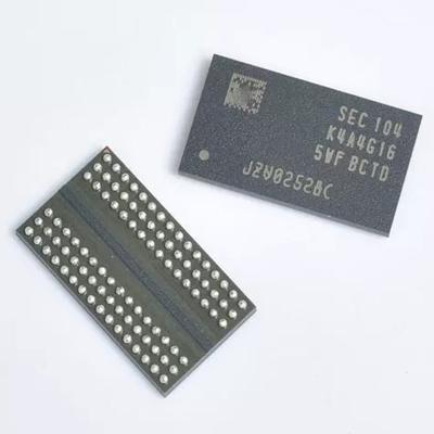 中国 変化しないサムスンK4A4G165WF-BCTD Sdramのメモリー チップFBGA-96 DDRの範囲 販売のため