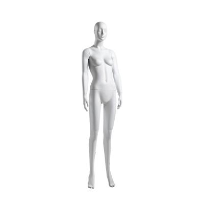 China Hermoso maniquí blanco femenino, curvilíneo maniquí femenino de fibra de vidrio para exhibición en venta