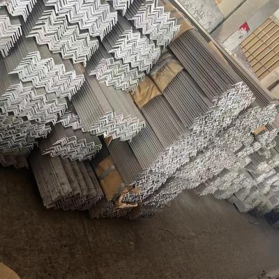 China 304 roestvrij staal hoekbalk / 304 roestvrij staal kanaalbalk warmgewalst SS balk in 6m lengte Te koop