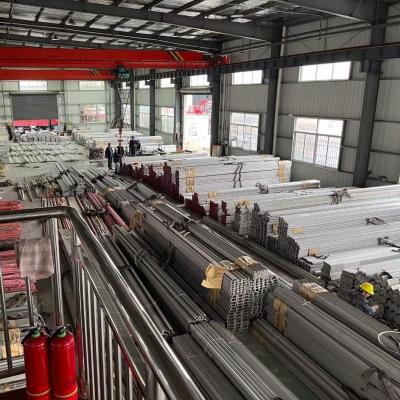 China Canais de aço inoxidável 304 laminados a quente SA276 304 SS Canais 4# - 20# Canais à venda