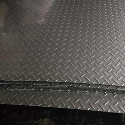 China Hot Rolled 316L Stainless Steel Checkered Plate Corrosion Resistance Checkered Plate for Chemical Industrial for sale