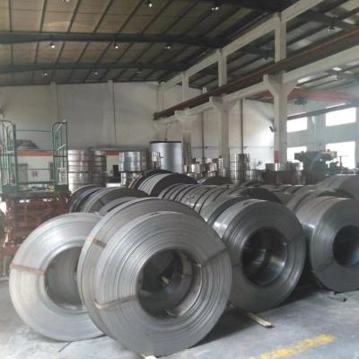 Chine AISI1050 bande d'acier / bobine d'acier laminée à froid 50# bande d'acier au carbone à vendre
