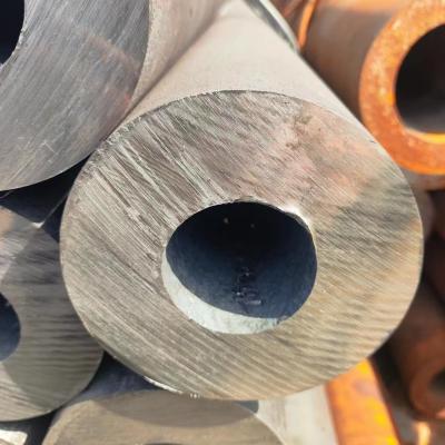 Cina SAE 4140 tubo di acciaio senza cuciture in lega 6m 8m 10m lunghezza 42CrMo4 acciaio in lega in vendita