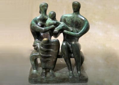 China Handmade Lovely Family Life Size Bronze Statues Antique Design Customized Size for sale
