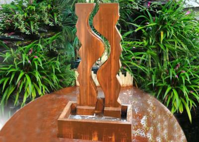 Chine Caractéristique en acier décorative géométrique de l'eau de Corten de grande taille la cour/jardin à vendre