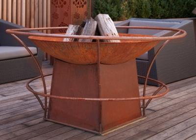 China Forging Technique Large Fire Pit Bowl , Corten Steel Outdoor Fire Bowls for sale