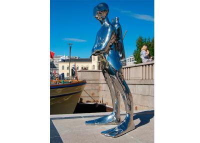 China Mirror Polished Life Size Ss Sculpture Diver Sculpture For Outdoor Decoration for sale
