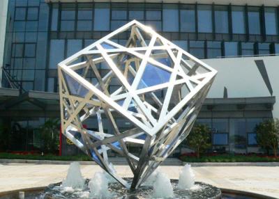 China Decorativo al aire libre del cubo de la escultura de la fuente moderna grande del acero inoxidable en venta