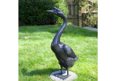 China Escultura animal del ganso de la estatua del final de bronce de tamaño natural moderno al aire libre del bastidor en venta