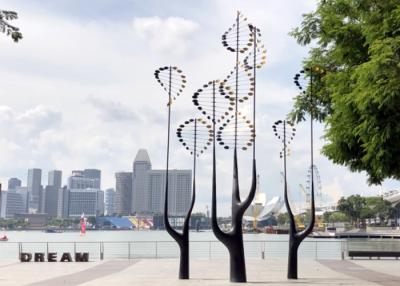 China Kinetische Kunst-Edelstahl-kinetische Wind-Skulptur-Dekoration im Freien zu verkaufen