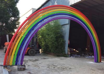 中国 大きい庭のステンレス鋼の彫刻の多彩な金属の虹の彫刻 販売のため