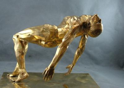 China A escultura de bronze moderna, o ouro de bronze da escultura do homem terminou à venda