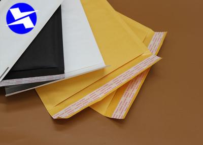 中国 無光沢の表面のクラフト紙の泡郵便利用者の船積みは複数の色を囲む 販売のため