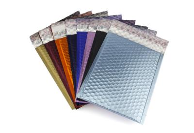 China Offset Glamour Metallic Bubble Mailers 100 Microns CMYK Colored for sale