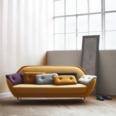 China Sofá de Jaime Hayon Favn da tampa de tela, sofá moderno da sala de visitas da réplica do pé do metal à venda